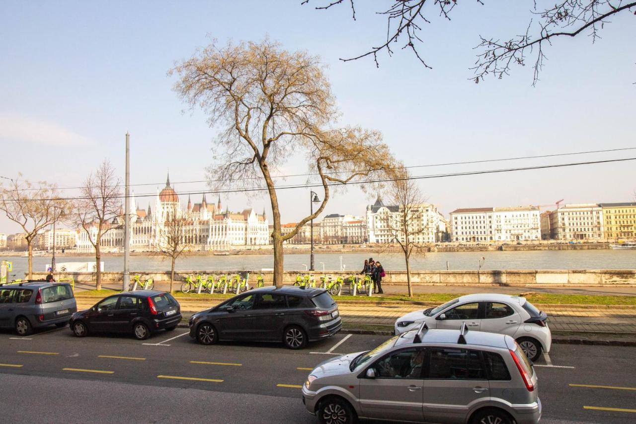 The River Budapest Exterior photo